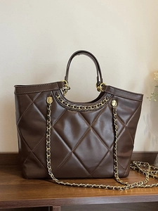 Women Quilted PU Leather Tote Bag Fashion Large Capacity Shoulder Crossbody Bag With Gold Chain Strap For Daily Commuting