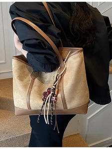 Retro frosted tote bag for women with large capacity and bohemian fringe charm