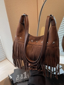 Borsa a Tracolla Boho Retrò in PU con Frange e Borchie Vintage Hobo Bag con Rivetti a Stella in Metallo da Donna
