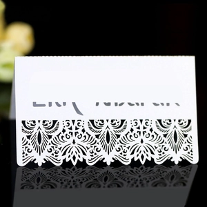 Laser Cut Wedding Place Cards Artificial Pearl Paper Hollow Out Lace Design Table Seating Name Cards For Banquet Party Reception Decoration