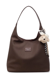 Grand sac hobo en toile marron foncé avec breloque ours et poignées en cuir