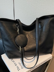 Women Large Capacity PU Leather Tote Bag Retro Minimalist Shoulder Bag With Round Coin Purse Pendant For Daily Commuting Office