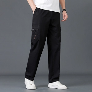 Lockere schwarze Cargo-Hose für Herren aus Baumwolle mit geradem Bein und Taschen