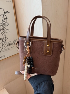 Sac Seau en Simili Cuir et Suédine Matelassé Vintage pour Femmes Sac à Main Bandoulière Mode avec Pendentif Perles
