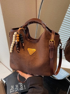 Sac Seau en Suède Dépoli Vintage pour Femmes Grande Capacité Sac à Main Bandoulière Avec Perles Rétro Sac à Épaule Décontracté