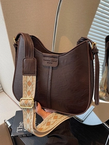 Sac Seau en Cuir PU Vintage pour Femmes Rétro Couleur Unie Large Bandoulière Tissée Ethnique Sac à Bandoulière Sac à Main