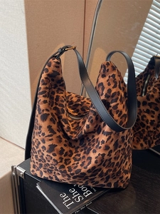 Retro Leopard Print Bucket Bag Large Capacity PU Leather Shoulder Crossbody Bag Fashion Casual Women Tote Satchel Bag