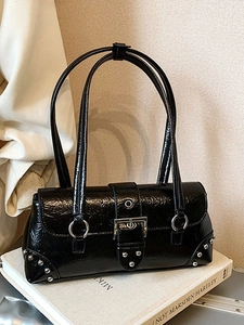 Retro Large Capacity PU Leather Underarm Bag For Women With Rivets Silver Buckle Crinkled Texture Fashion Shoulder Bag