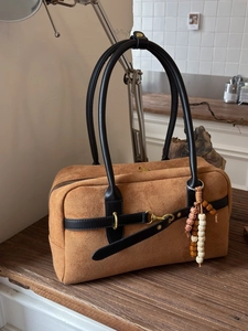 Retro PU Suede Large Capacity Boston Bag For Women Minimalist Commuter Shoulder Handbag With Wood Bead Charm Underarm Bag