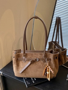 Retro brown suede tote bag with beaded pendant and silver buckle in premium setting