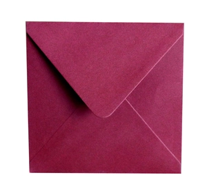 Square burgundy 150g pearlescent paper envelope with triangular flap for invitations