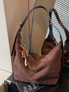 Women Suede Hobo Crossbody Bag Large Capacity Shoulder Bag With Beaded Pendant Vintage Stitched Dumpling Bag Casual Tote