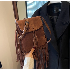 Sac bandoulière rétro marron givré avec franges style bohème pour femme pour l'automne-hiver