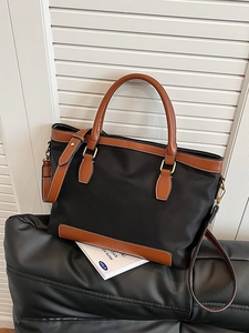Sac Fourre-Tout en Nylon Mode Coréenne pour Femmes Grande Capacité Bloc de Couleur Sac à Bandoulière Commuter Main Décontracté