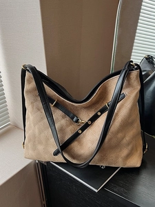 Vintage quilted suede tote bag in camel and black leather with gold metal details
