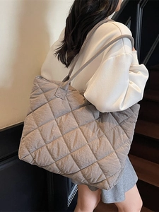 Grand sac cabas matelassé à motifs losanges pour le shopping et le travail chic