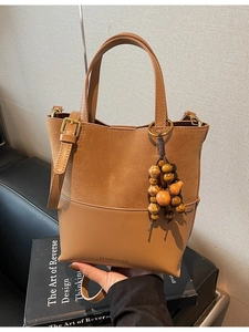 Sac seau vintage en daim marron avec pendentif en perles pour femmes