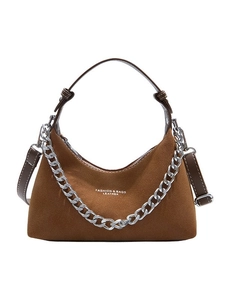 Sac demi-lune en daim marron avec chaîne argentée et poignée en cuir élégante