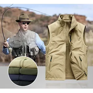 Détail du gilet extérieur multi-poches kaki avec col montant et quatre couleurs au choix