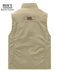 Vista posteriore del gilet outdoor kaki con etichetta in pelle su tessuto di alta qualità
