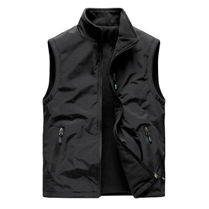 Gilet thermique homme doublé polaire avec multipoches et tissu coupe-vent en noir