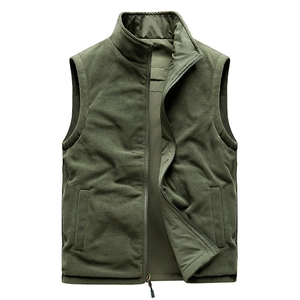 Gilet polaire épais pour homme en vert armée avec col montant et fermeture éclair