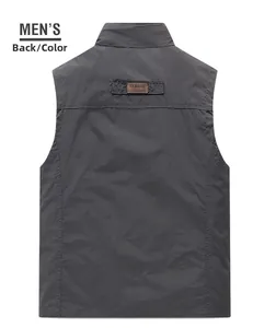 Vista dettagliata del retro del gilet outdoor da uomo con toppa in pelle Classic