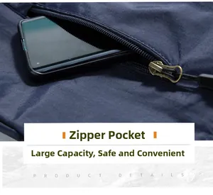 Dettaglio della grande tasca con zip sul gilet per riporre lo smartphone in modo sicuro