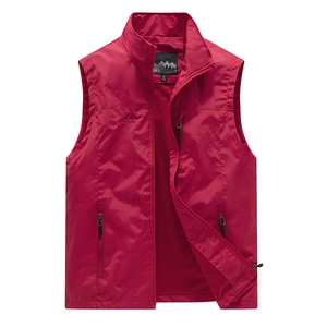 Gilet sportivo da uomo bordeaux ad asciugatura rapida con fodera in rete e tasche con cerniera