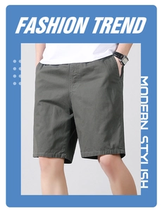 Détail du short en coton vert armée avec taille élastique et coutures renforcées