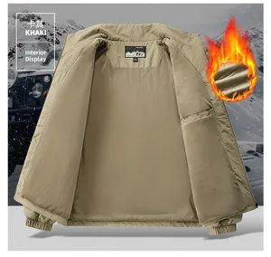 Détail de la veste kaki avec doublure en polaire chaude et isolation thermique outdoor