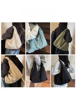 Sacs cabas décontractés grand format montrant le drapé et les couleurs sur mannequin