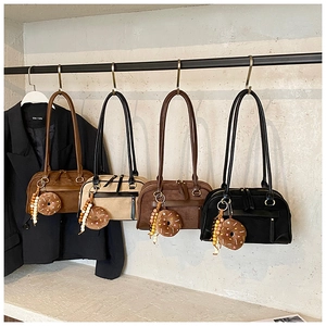 Retro frosted oversized shoulder bag in four colors with doughnut plush charms and beads