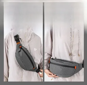 Duale graue Nylon-Brust- und Gürteltasche mit verstellbarem Gurt in zwei Tragevarianten