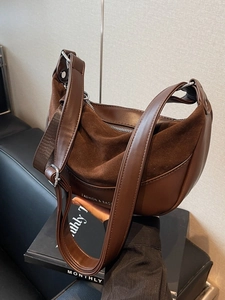 Retro Matte PU Leather Saddle Crossbody Bag Wide Strap Fashion Dumpling Shoulder Bag For Women Fashion Bags Letter Print