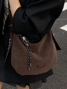 Vintage Minimalist PU Leather Hobo Bag For Women Large Capacity Shoulder Bag With Metal Eyelets Chic Tote Bag For Work Daily