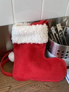 Creative Christmas Sock Shaped Suede Shoulder Bag Retro Faux Fur Pom-pom Decorative Crossbody Bag For Women Holiday Gifts