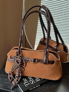 Vintage Faux Suede PU Leather Underarm Bag For Women Retro Matte Shoulder Bag With Metal Letter Pendant Elegant Commuter Handbag