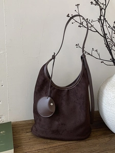 Women Large Capacity Suede PU Hobo Bucket Bag Vintage Minimalist Single Shoulder Crossbody Bag With Round Charm Daily Travel