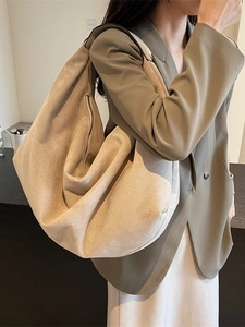 Grand sac hobo en cuir givré abricot pour femme avec design de cabas minimaliste et décontracté