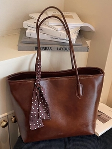 Women Large Capacity PU Leather Tote Bag Vintage Shoulder Bag With Polka Dot Scarf Decor Casual Commuter Underarm Bag