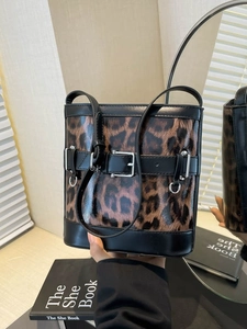 Sac Seau en Cuir PU à la Mode pour Femmes Motif Crocodile Léopard Zèbre Imprimé Animal Sac à Épaule Bandoulière avec Boucle de Ceinture
