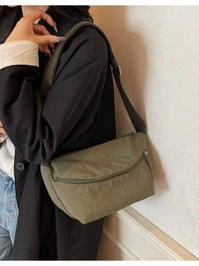 Minimalist army green nylon shoulder bag with large capacity and adjustable strap