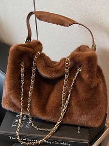 Sac Cabas en Peluche Fausse Fourrure pour Femmes Grande Capacité Sac à Épaule avec Chaîne Dorée Poignée en Cuir Mode Hiver