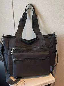 Sac Bandoulière en Nylon Grande Capacité pour Femmes Multi Poches Sac Fourre-tout Décontracté Imperméable Polyvalent pour Étudiante