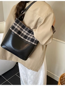 Women's plaid tote bag with black leather patchwork and large capacity shoulder strap