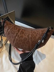 Retro Leopard Print Matte PU Leather Croissant Bag Fashion Moon Crossbody Shoulder Bag Large Capacity Niche Women Bags