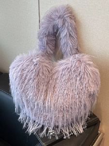 Sac à Épaule en Peluche Fausse Fourrure en Forme de Coeur pour Femmes Grande Capacité Mode Simple Sac Cabas Doux Chaud Hiver