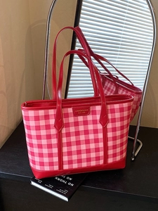 Retro red checkered tote bag with large capacity for women's daily commute fashion