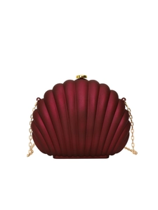 Pochette de soirée élégante rouge bordeaux en forme de coquillage avec chaîne dorée